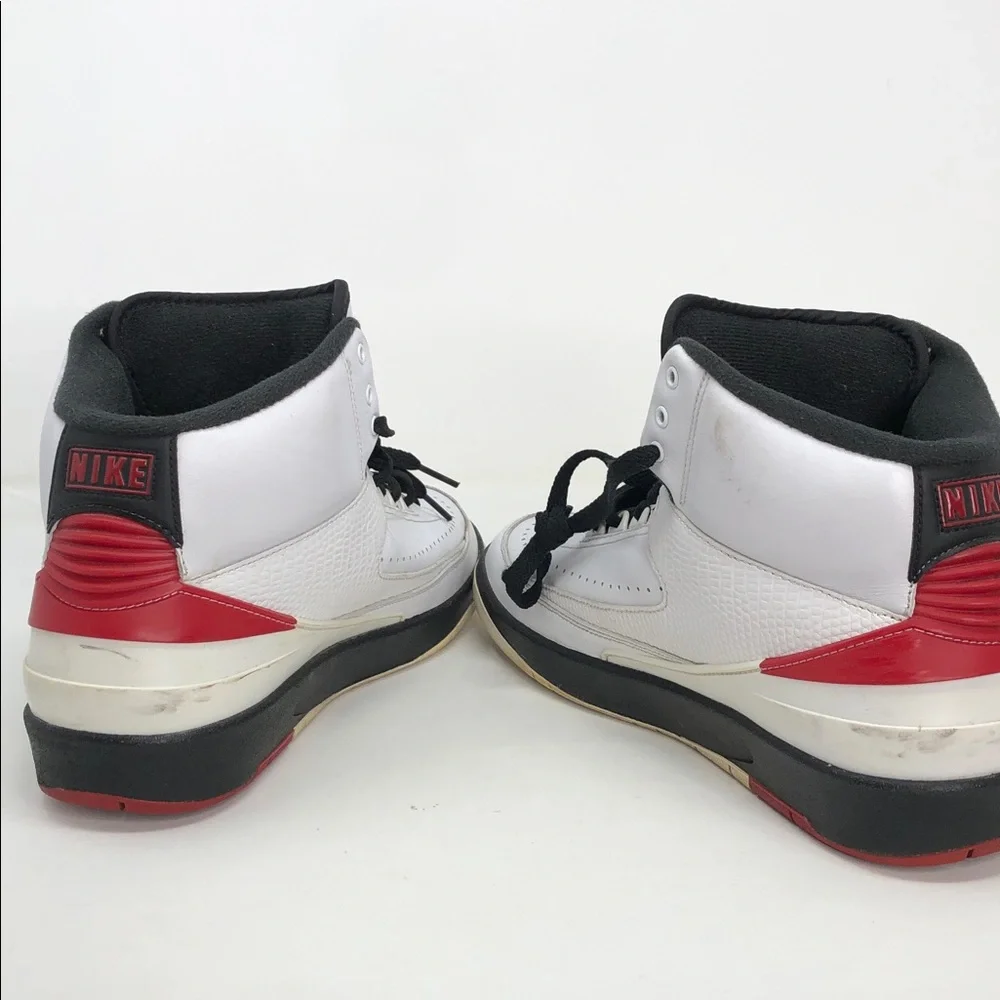 Nike Air Jordan 2 Retro Mid Chicago DX2454-106 Men’s Sneakers - Size 9.5